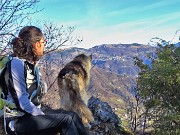 01 Bella vista sulla Valle Imagna dai pressi del Passo del Pertus in salita al  Monte Ocone